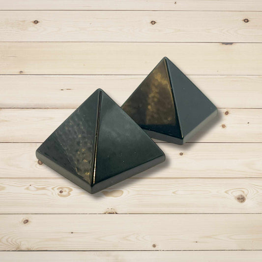 Pyramide 30mm en obsidienne noire - Gardienne Protectrice des Volcans