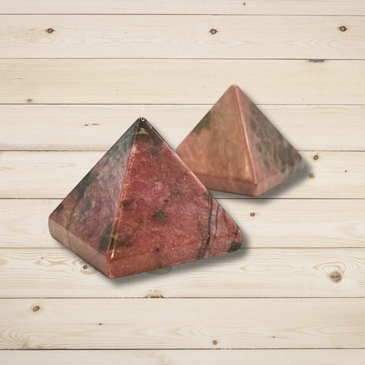 Pyramide 30mm en rhodonite - Renaître au Chaos